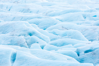 浅蓝色调冰川雪地摄影图