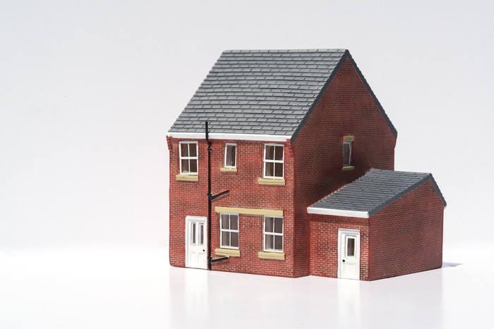 红色房地产住宅模型