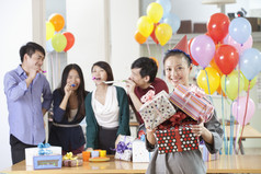 生日派对气球庆生生日帽男人女人礼物微笑