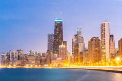 芝加哥城市的夜景摄影图