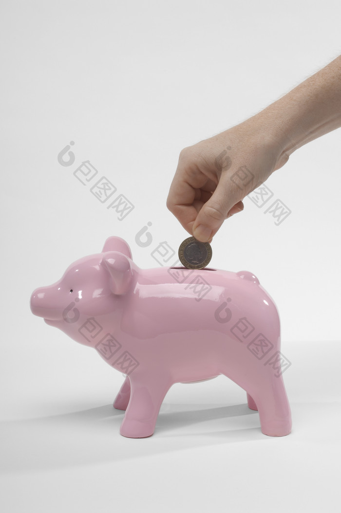 粉色小猪存钱罐摄影图