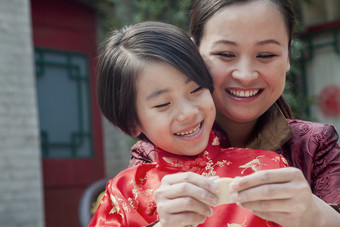 包饺子的<strong>中国</strong>母女