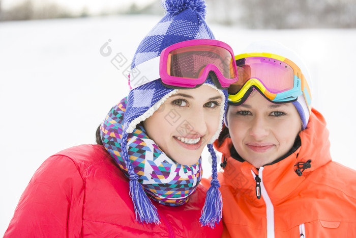 简约风格冬天去滑雪摄影图