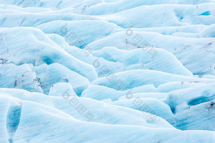 蓝色调冰川的美景摄影图
