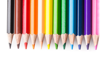 彩色铅笔整齐摆放