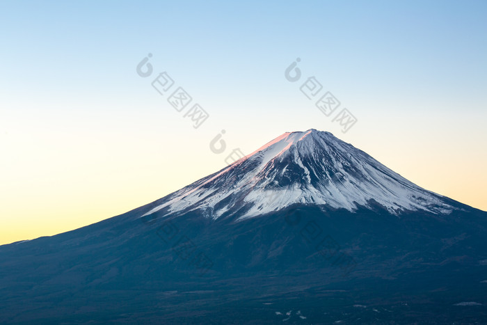 简约美丽富士山摄影图