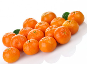 一堆橘子