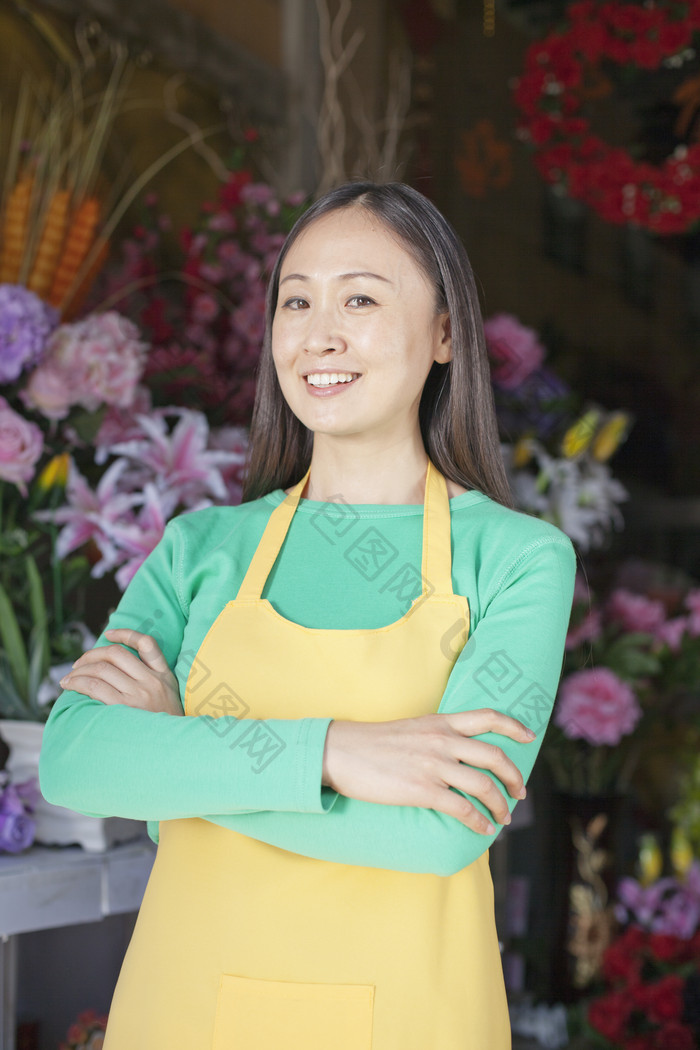 戴围裙的花店女人