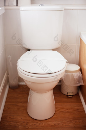 卫生间浴室白色马桶