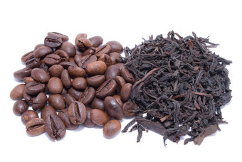 茶叶和<strong>咖啡豆</strong>摄影图