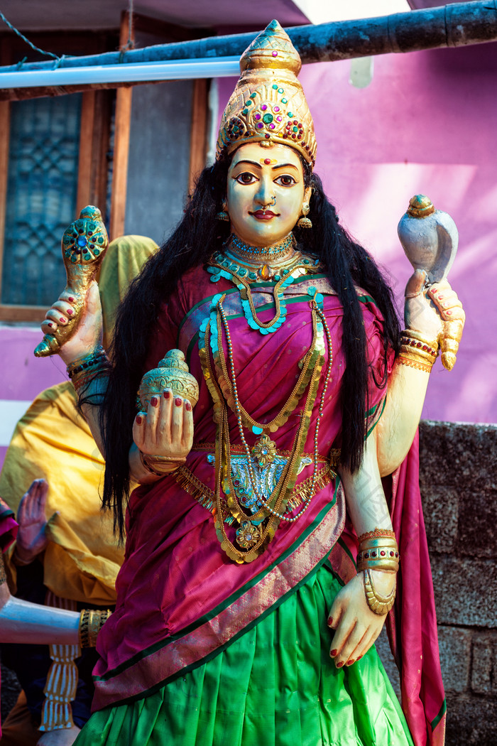 印度女神雕像摄影图