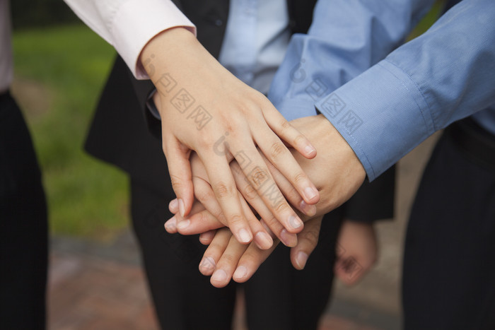 重叠加油的手势