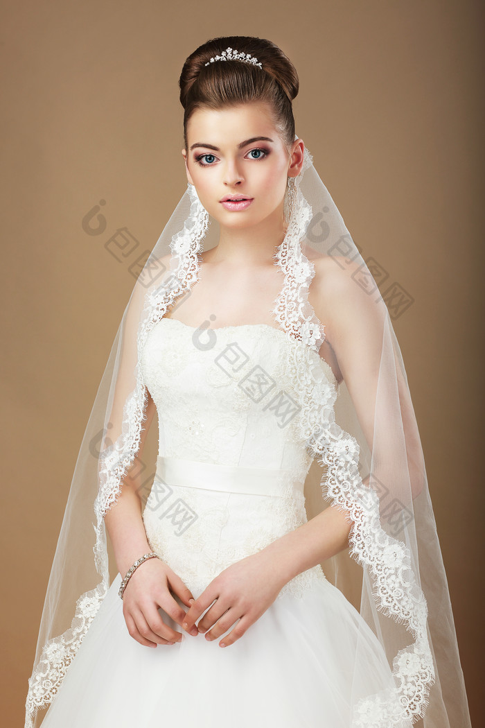 棕色的背景美丽新娘图片摄影图