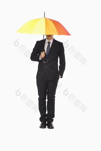 撑雨伞的男人摄影图