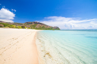 <strong>蓝色海边</strong>沙滩海浪大海旅行风景