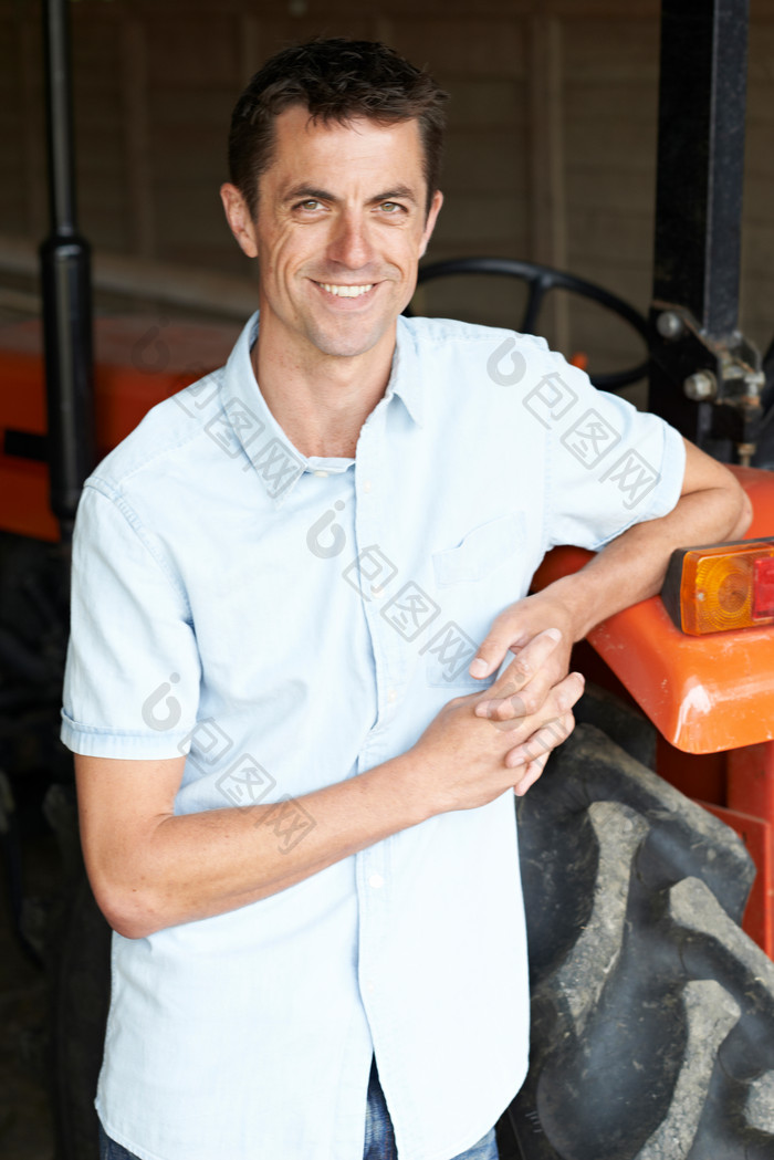 农业拖拉机维修员