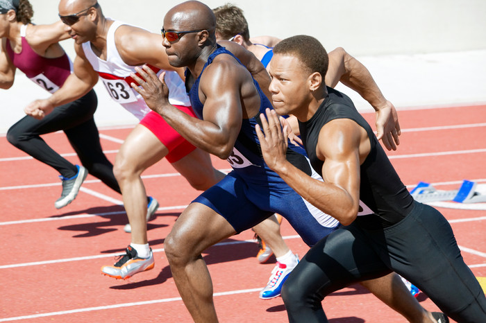 跑步比赛的运动员摄影图