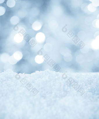 银白色的雪地摄影图