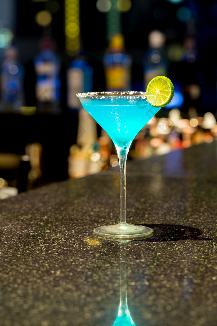 冰镇柠檬鸡尾酒酒类饮品酒吧