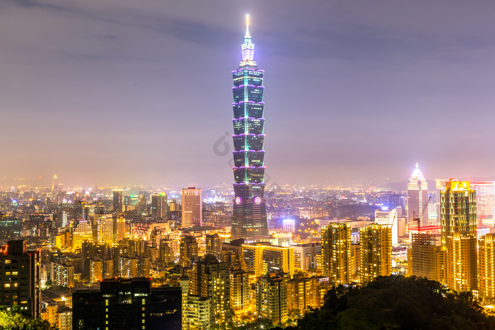 夜晚台湾高楼大厦建筑图片