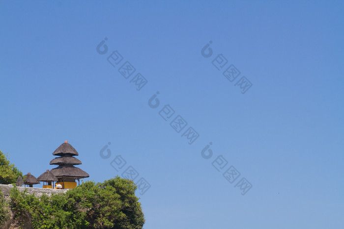 海边悬崖建筑蓝天白云风景旅游摄影图片素材