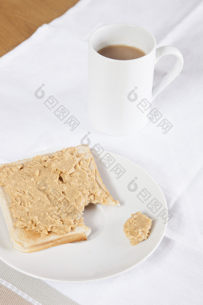 简约面包咖啡摄影图