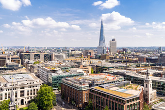 伦敦的高楼大厦摄影图