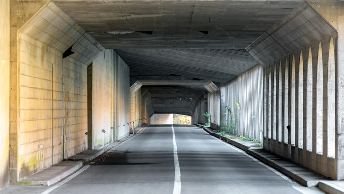 隧道高速公路摄影图