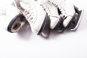 白色<strong>花样</strong>溜冰鞋摄影图