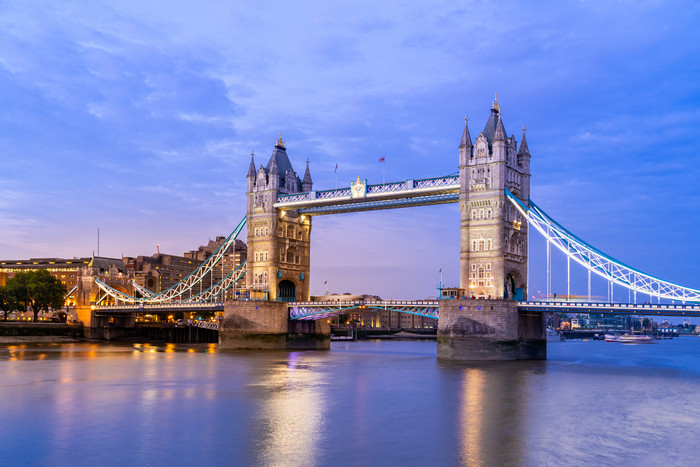 伦敦大桥建筑物摄影图