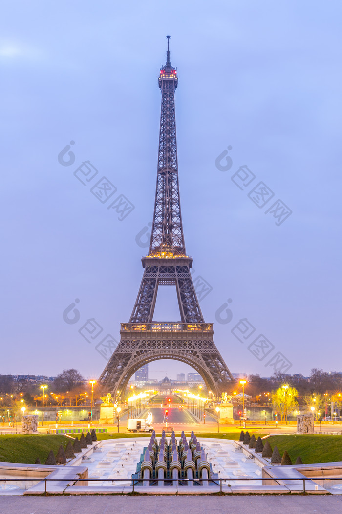 清新巴黎埃菲尔铁塔摄影图