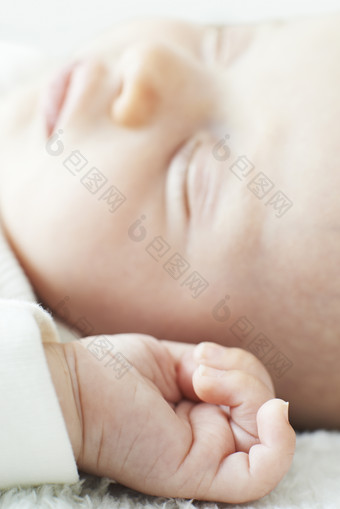 睡着的婴儿摄影图
