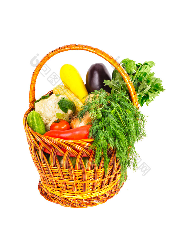 编织篮里的蔬菜食材