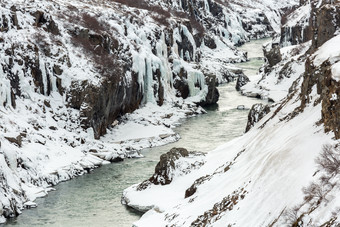 暗色<strong>大雪</strong>后的山水美景摄影图