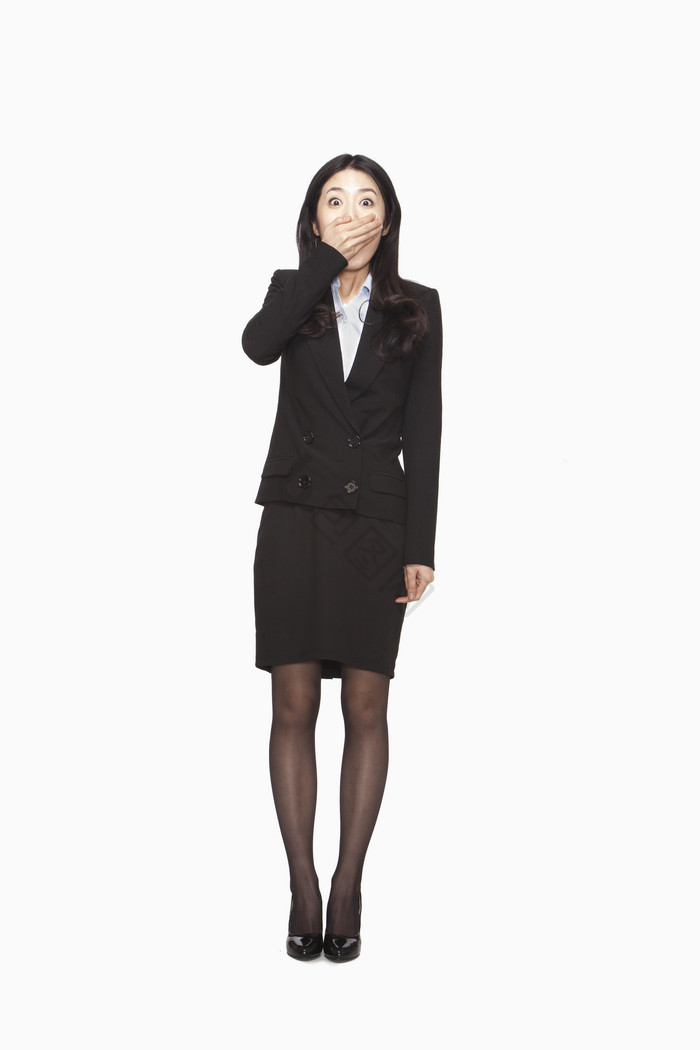 捂嘴巴的职场女性