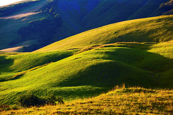 唯美山区的<strong>美景</strong>摄影图