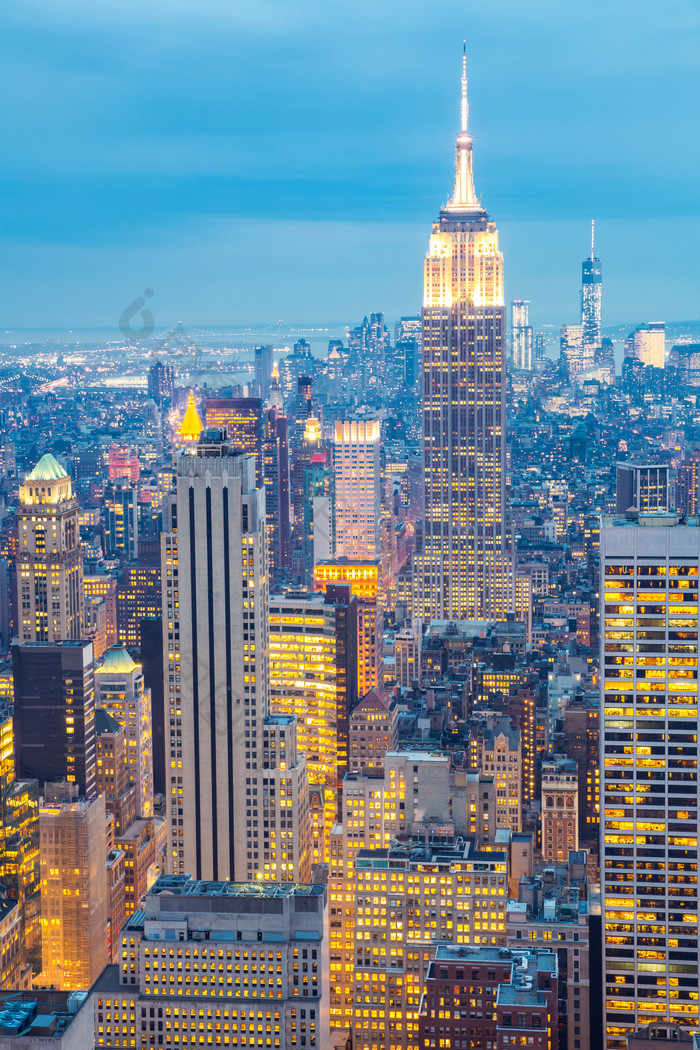蓝色调纽约高楼摄影图
