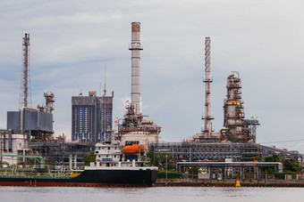 石油炼油厂摄影图