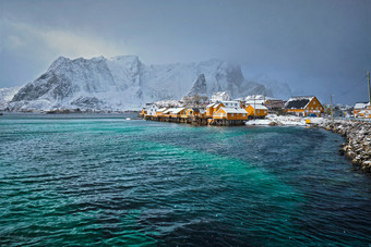 海外冬天海水岛屿风景