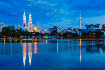 吉隆坡泥马来西亚摩天大楼