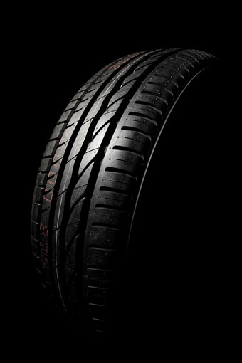 黑色橡胶轮胎图案的照片