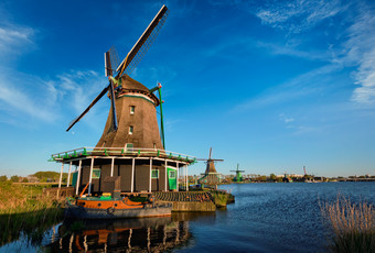 风车机荷兰河流