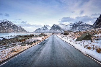 挪威公路<strong>雪山</strong>自然景观