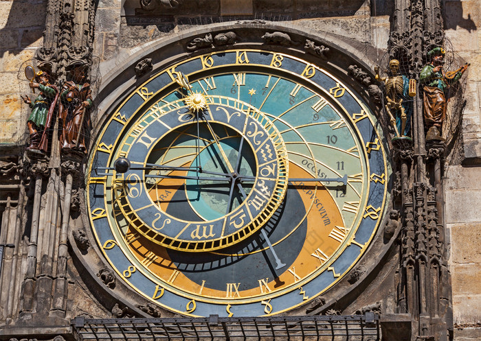 欧洲广场时钟摄影图片