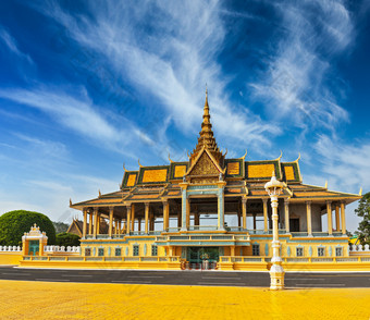 柬埔寨在金边皇家高棉语