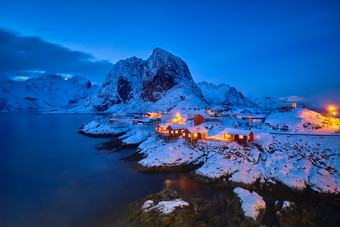挪威岛屿部落村子的摄影图
