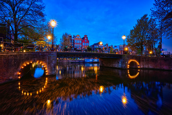阿姆斯特丹运河桥黄昏
