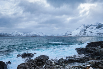 挪威岩石岛屿云彩