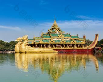 缅甸驳船坎达吉湖