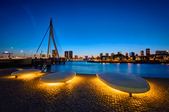 鹿特丹荷兰桥照亮